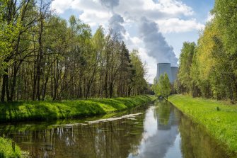 powerplant-amidst-a-green-nature-surrounding-