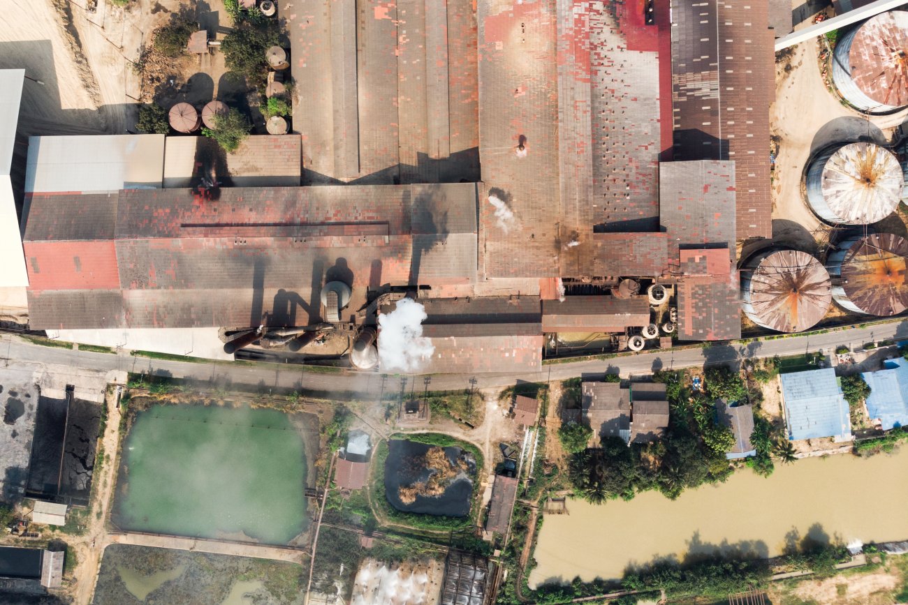 dustry-factory-manufacturing-with-emission-smoke